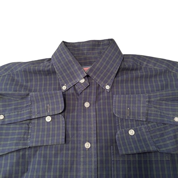 Vineyard Vines button down plaid shirt. - Picture 4 of 8
